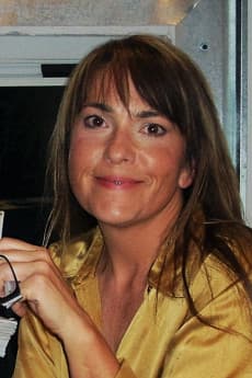 Stephanie Bond