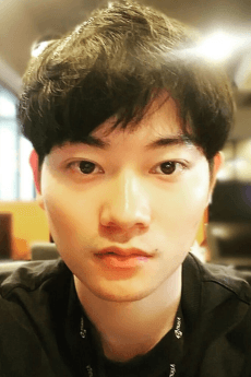 Du-Sik Kang