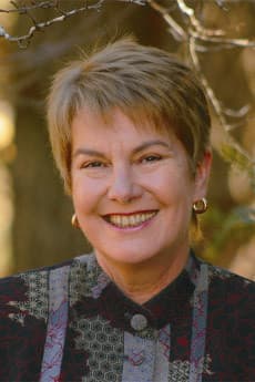 Jennifer Rowe